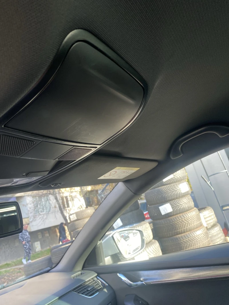 Skoda Octavia SKOUT 4X4, снимка 9 - Автомобили и джипове - 52568109