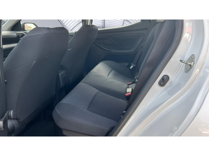 Toyota Yaris 1.5 HSD, Месечна вноска от 199  , снимка 12 - Автомобили и джипове - 53243712