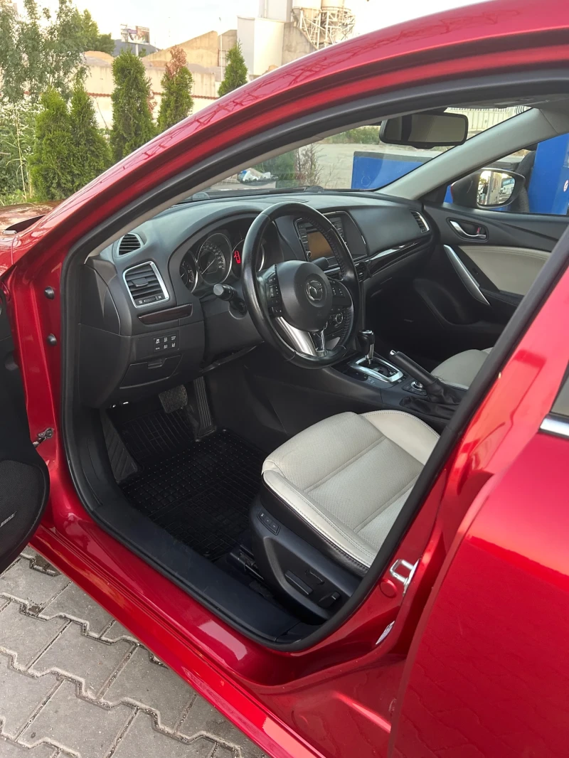 Mazda 6 2.2 SkyActive , снимка 4 - Автомобили и джипове - 53527491