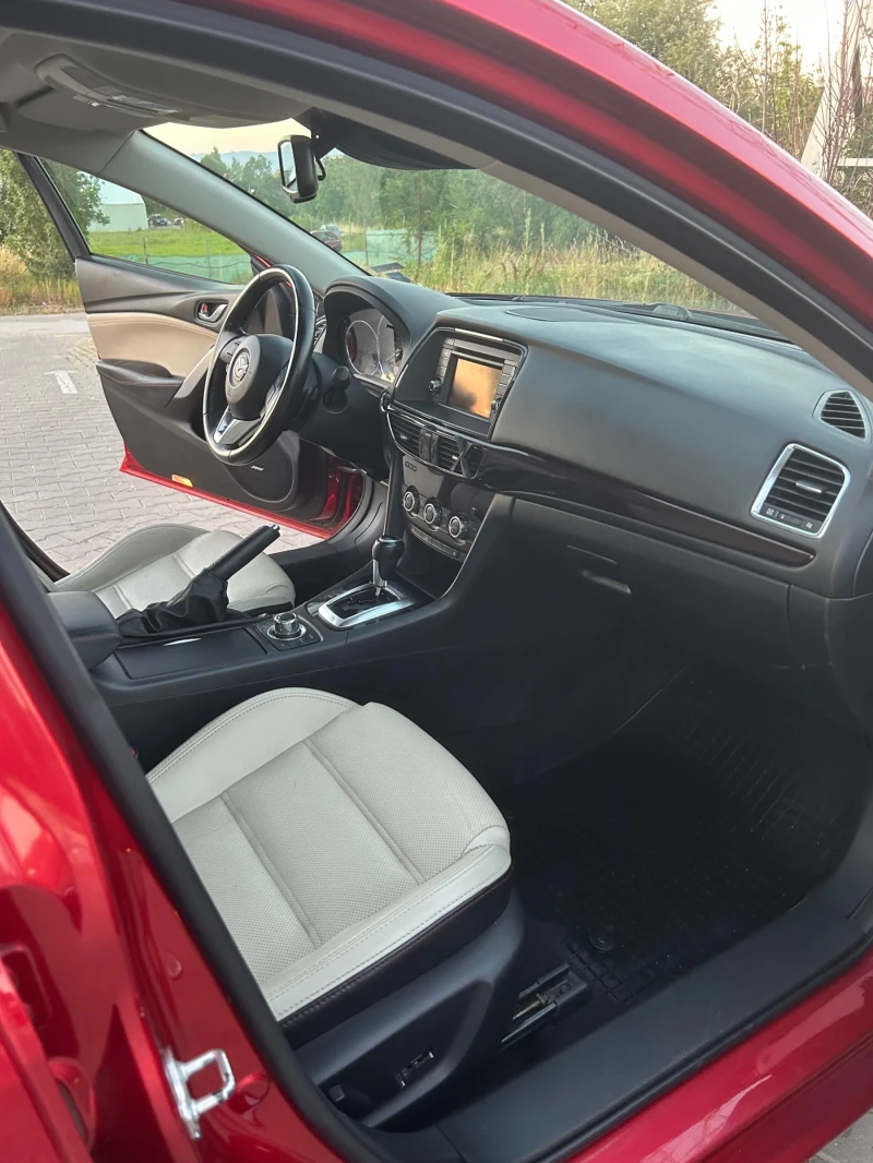 Mazda 6 2.2 SkyActive , снимка 5 - Автомобили и джипове - 53527491