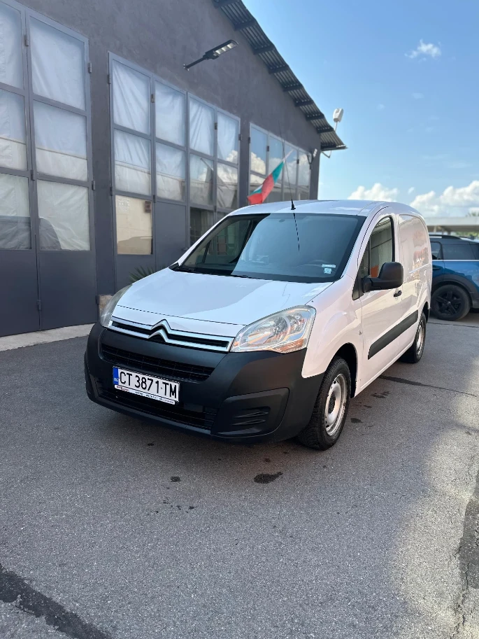 Citroen Berlingo 1.6 Климатик, снимка 3 - Автомобили и джипове - 53095796