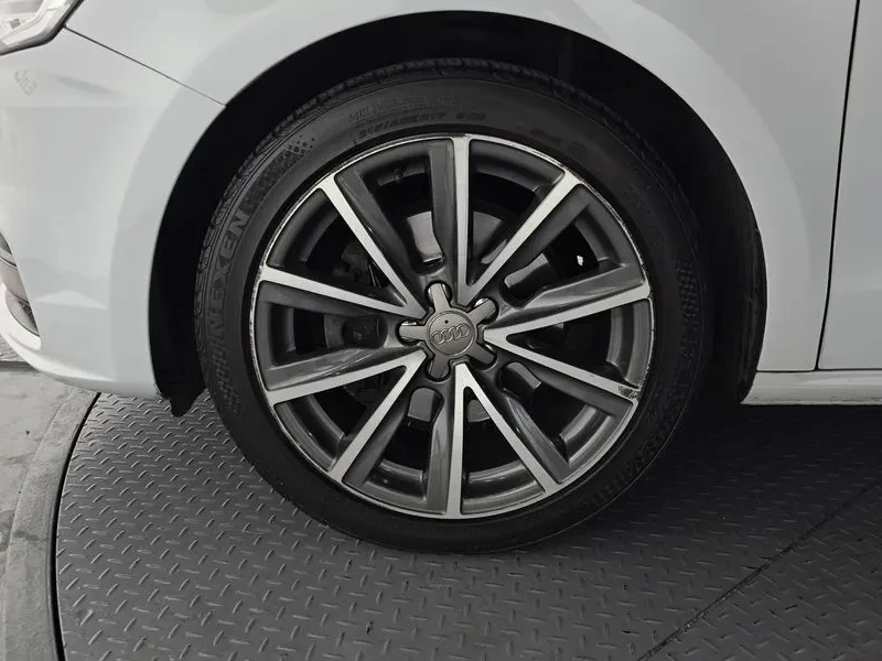 Audi A1 * 1.6 TDI* ���������� ��� ������������ ������*  | Mobile.bg � ����������� 15