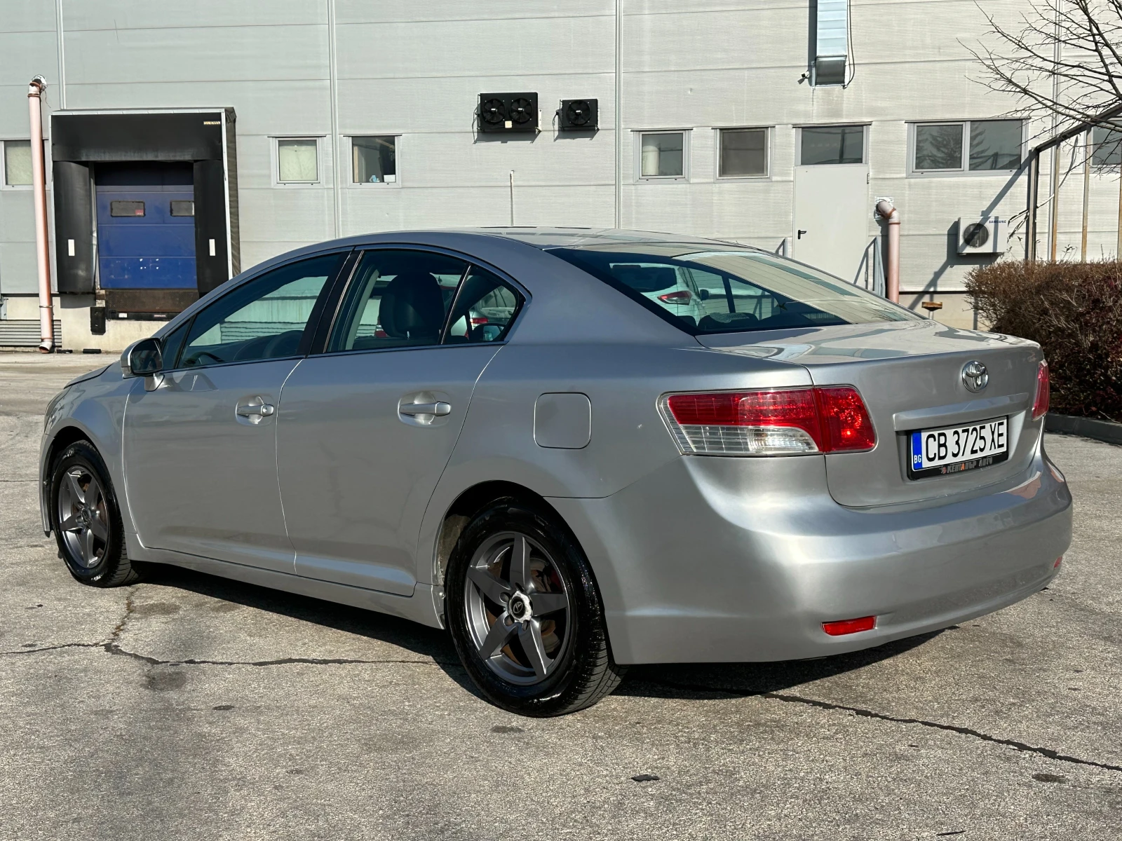 Toyota Avensis 1.6i 132к.с. Газ/Бензин - изображение 3