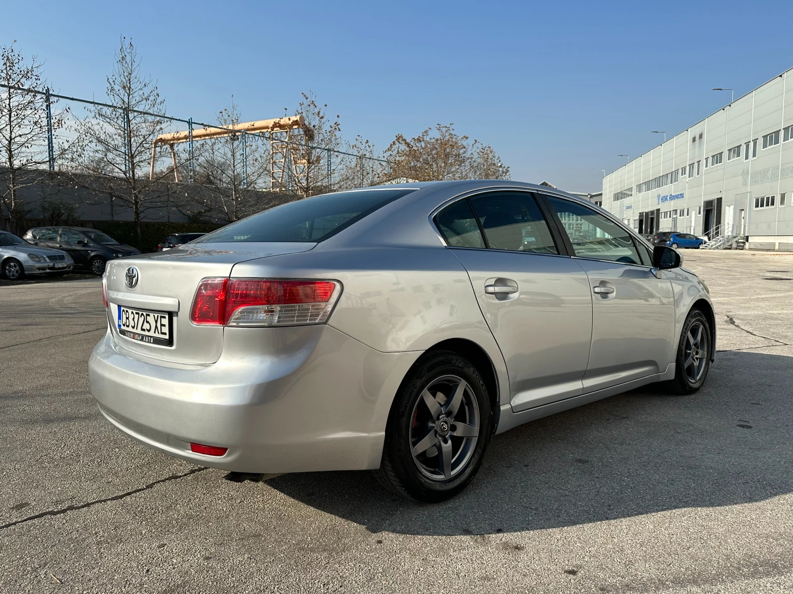 Toyota Avensis 1.6i 132к.с. Газ/Бензин - изображение 4