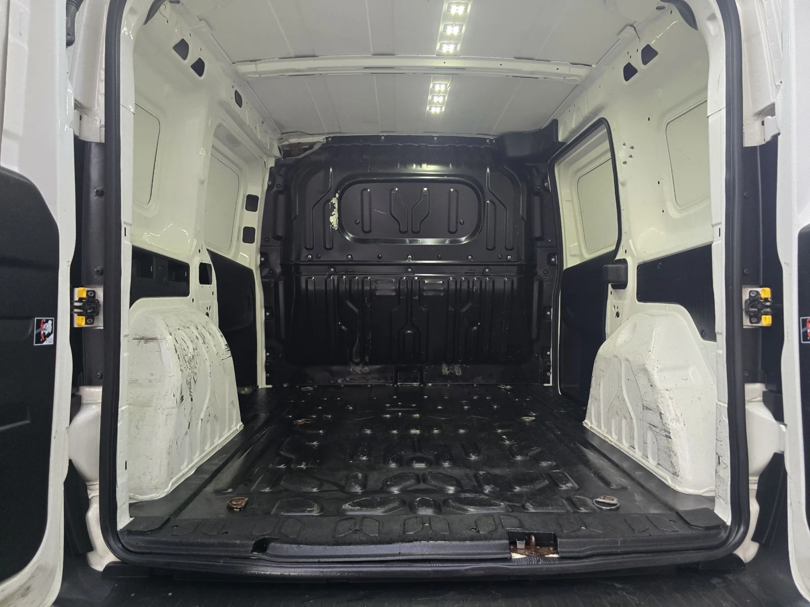 Opel Combo 1.3d | Mobile.bg — изображение 13