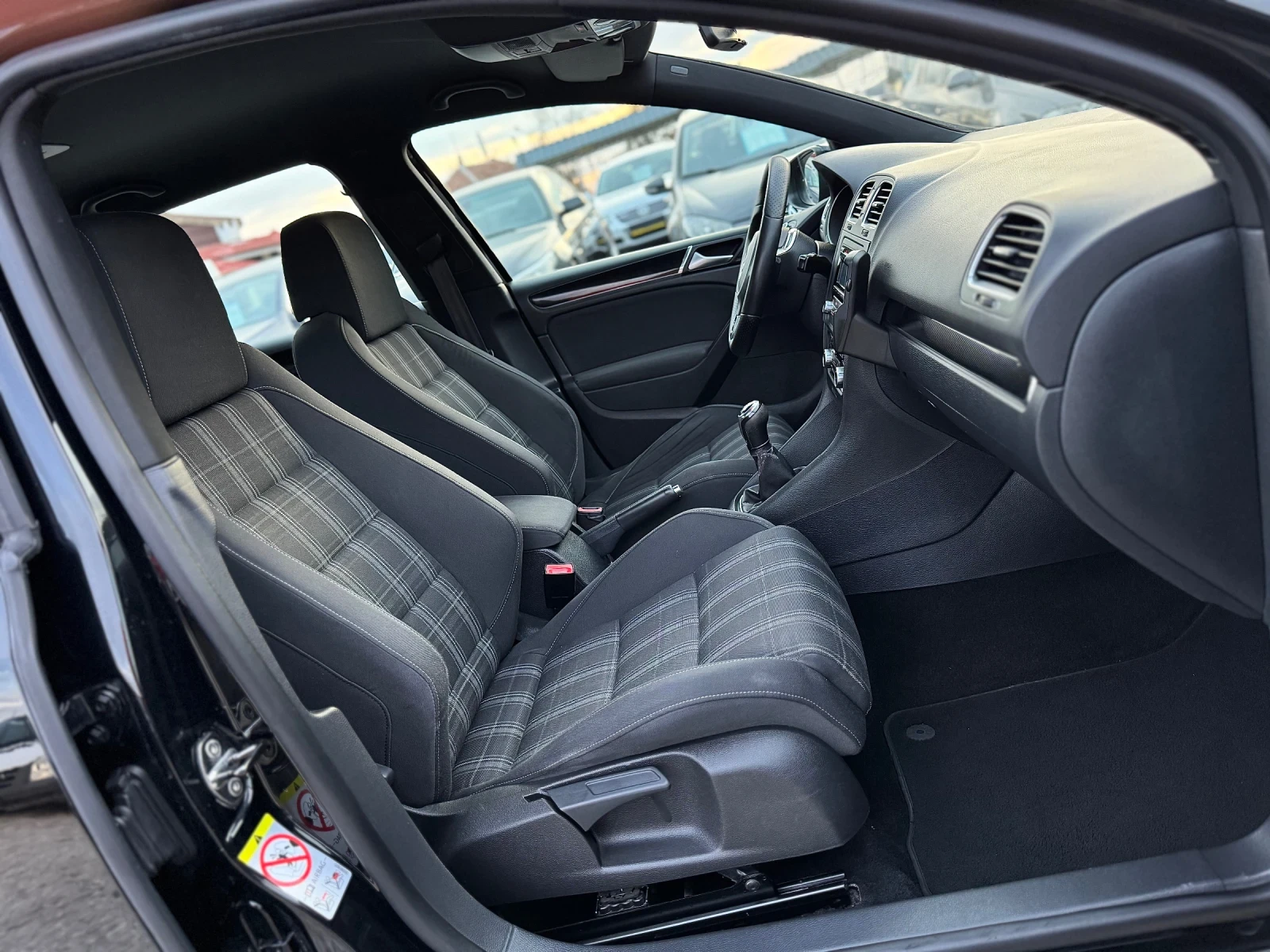 VW Golf 2.0TDI 170кс 6с GTD РЕКАРО ПОДГРЕВ ЛЕД-СТОПОВЕ | Mobile.bg — изображение 14