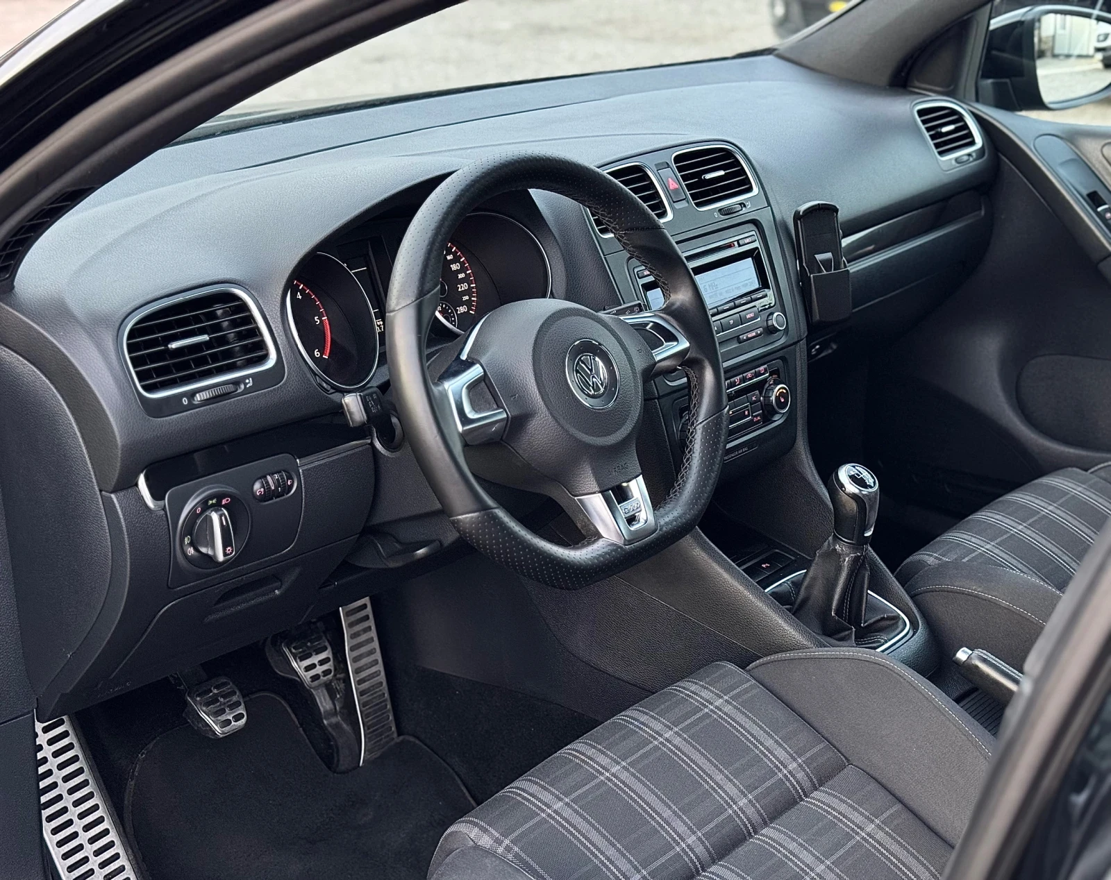 VW Golf 2.0TDI 170кс 6с GTD РЕКАРО ПОДГРЕВ ЛЕД-СТОПОВЕ | Mobile.bg — изображение 11