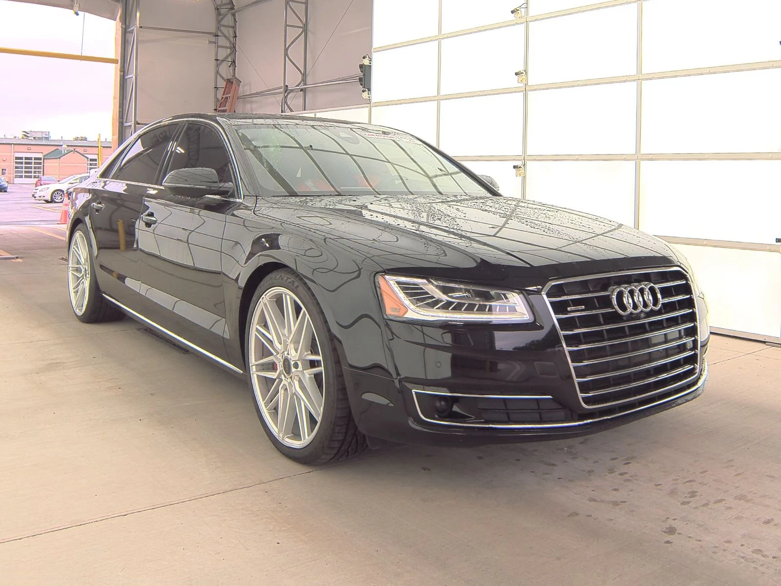 Audi A8 MATRIX* DISTRONIK* HEADUP* 360* МАСАЖ* ОБДУХ* ПАНО - изображение 2