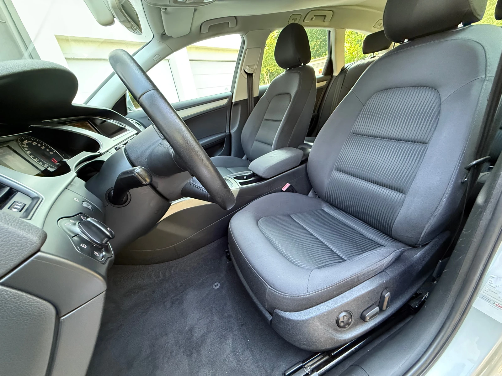 Audi A4 2.0d / АВТОМАТИК - изображение 10