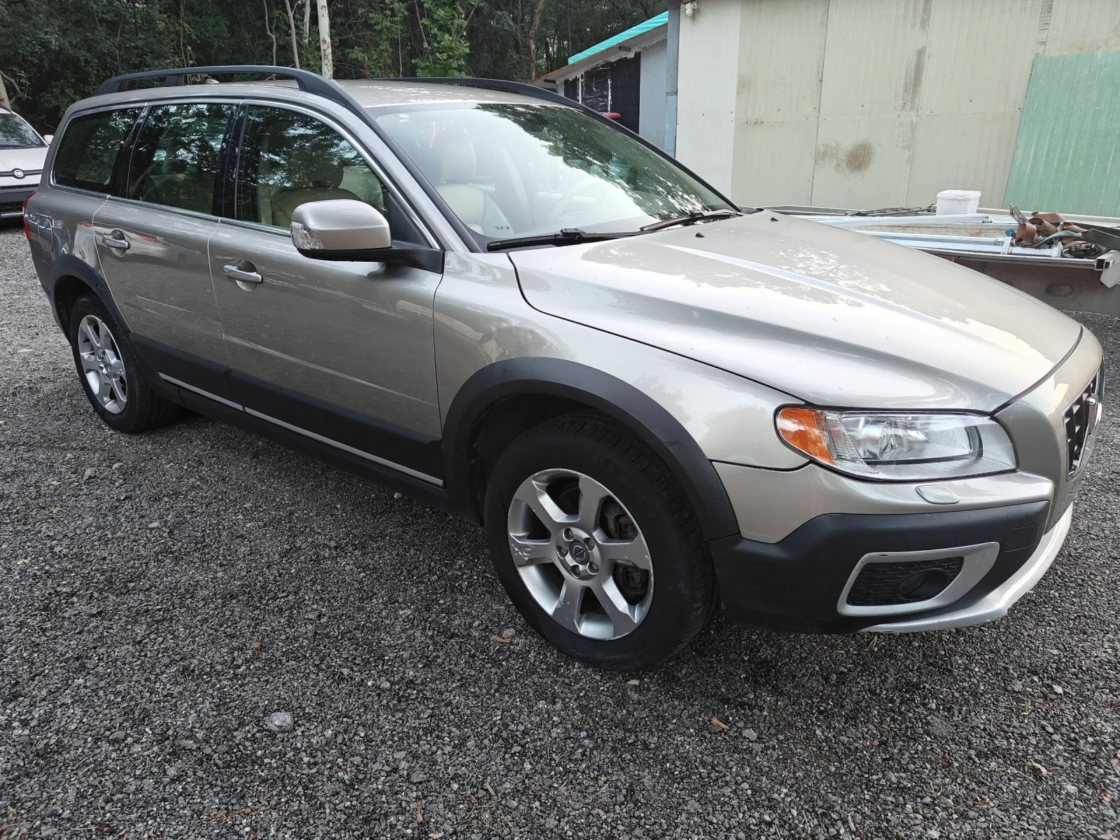 Volvo Xc70 3.2 AWD - изображение 3