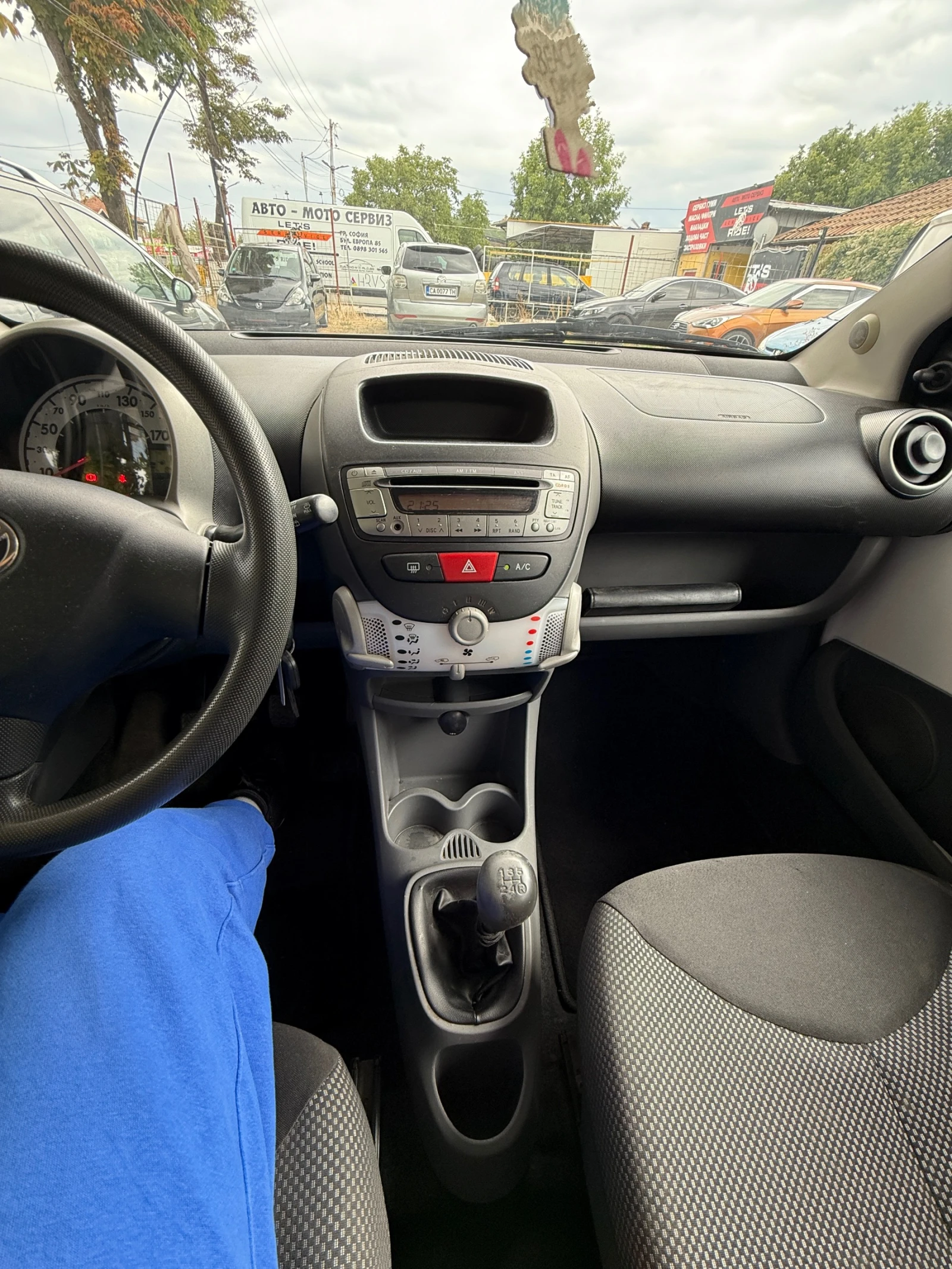 Toyota Aygo 1, 0 VVT-i - изображение 7