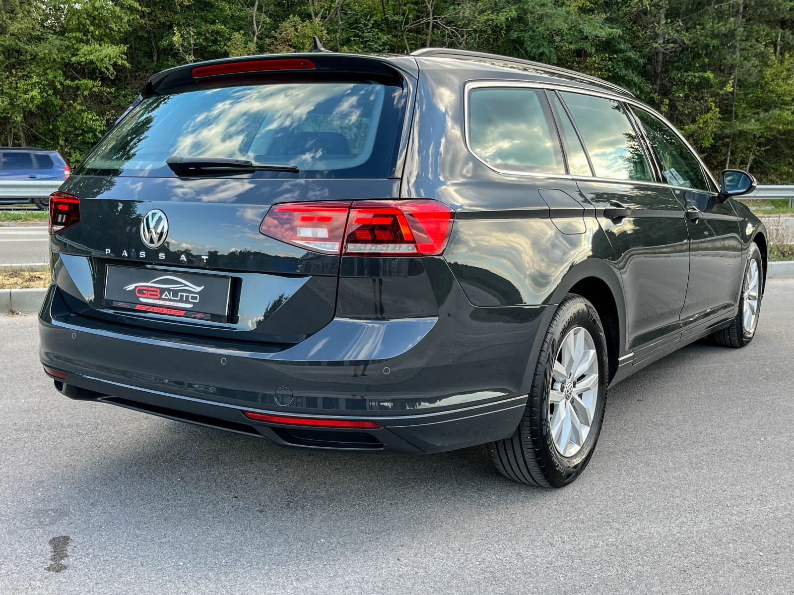VW Passat 2.0TDI* FACELIFT* DISTRONIC*  - изображение 7