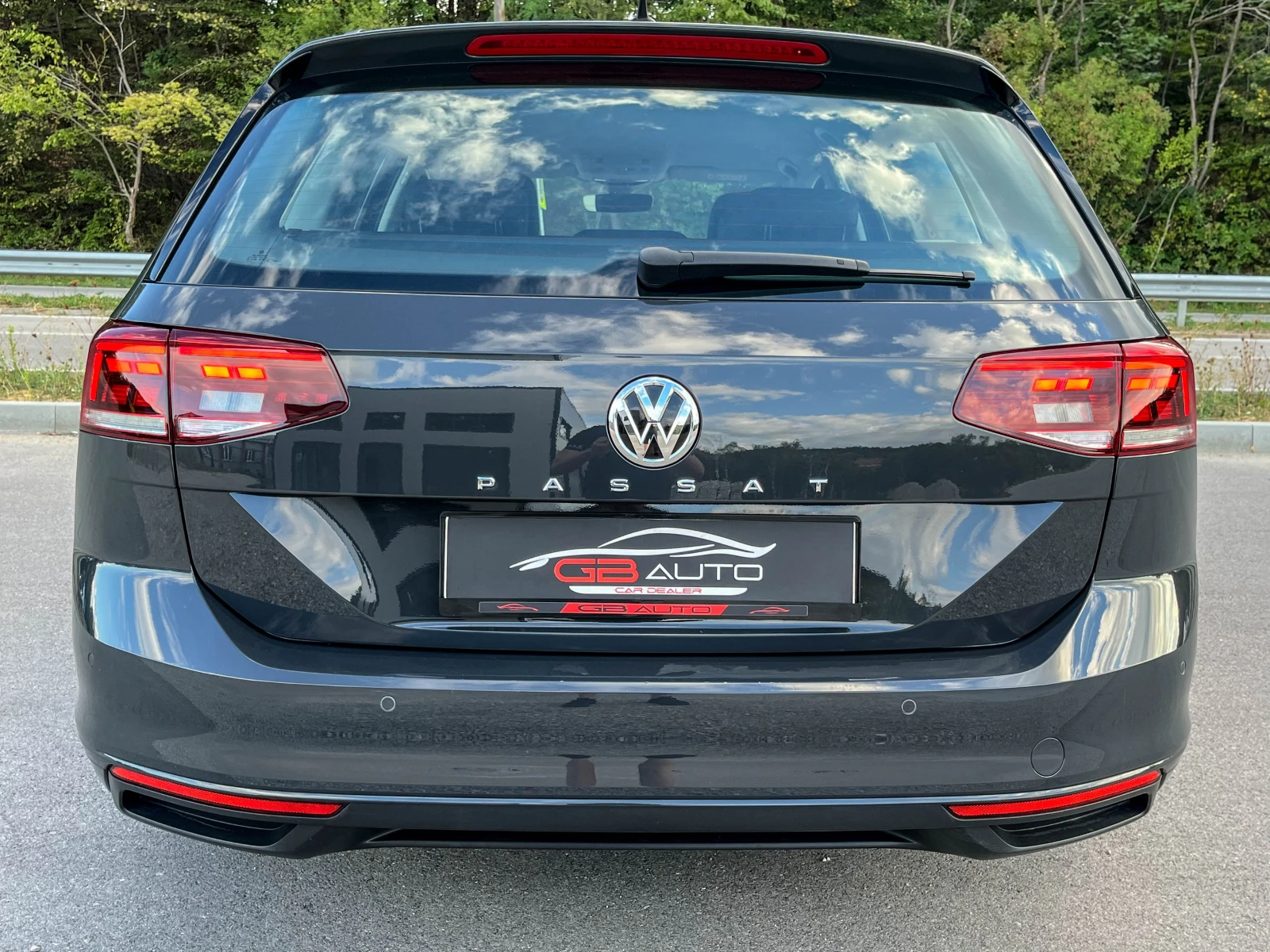 VW Passat 2.0TDI* FACELIFT* DISTRONIC*  - изображение 6