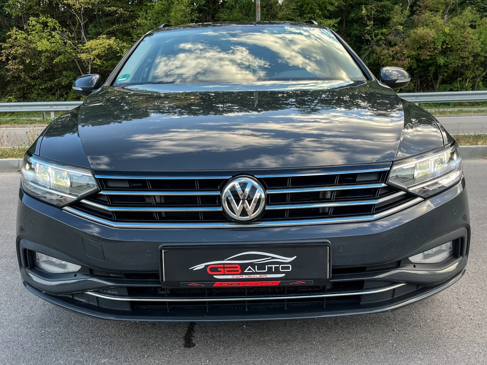 VW Passat 2.0TDI* FACELIFT* DISTRONIC*  - изображение 2