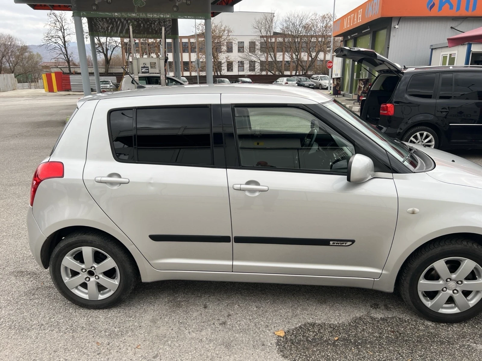 Suzuki Swift 1, 3 4X4 - изображение 5
