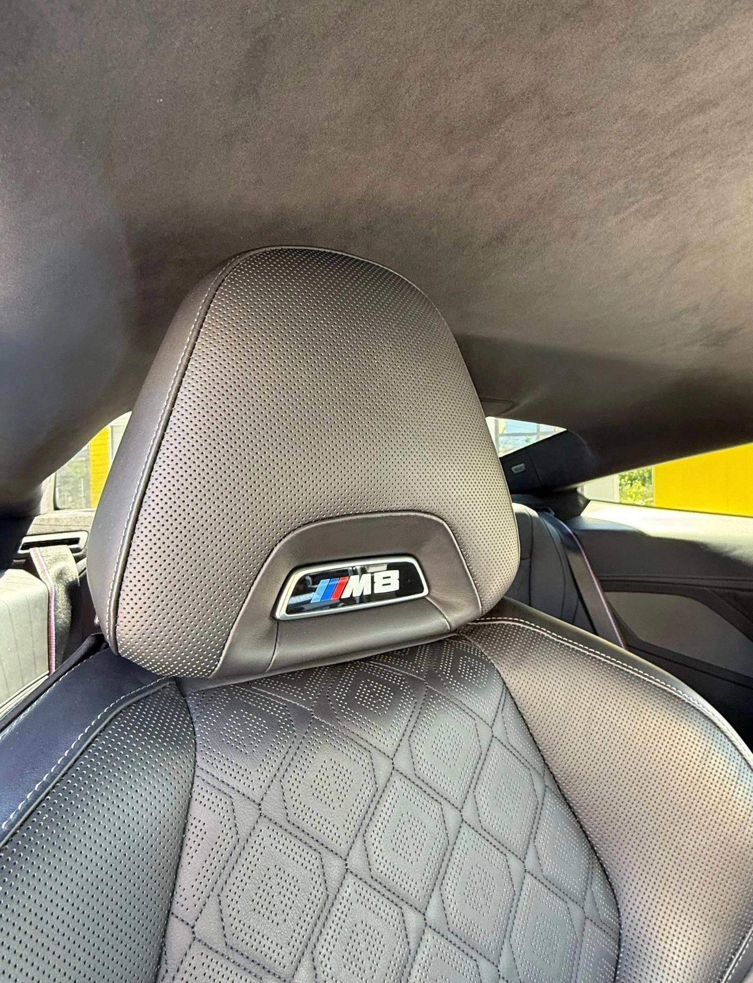 BMW M8 Competition - изображение 8