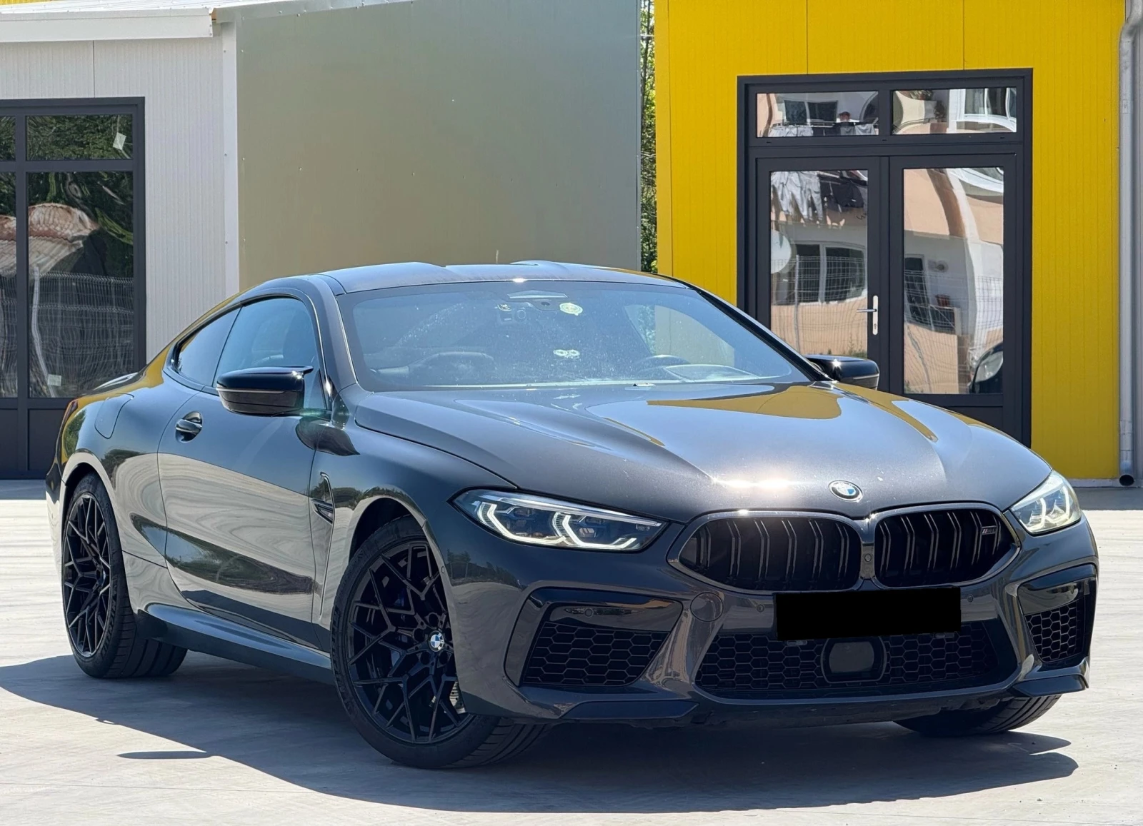 BMW M8 Competition - изображение 2