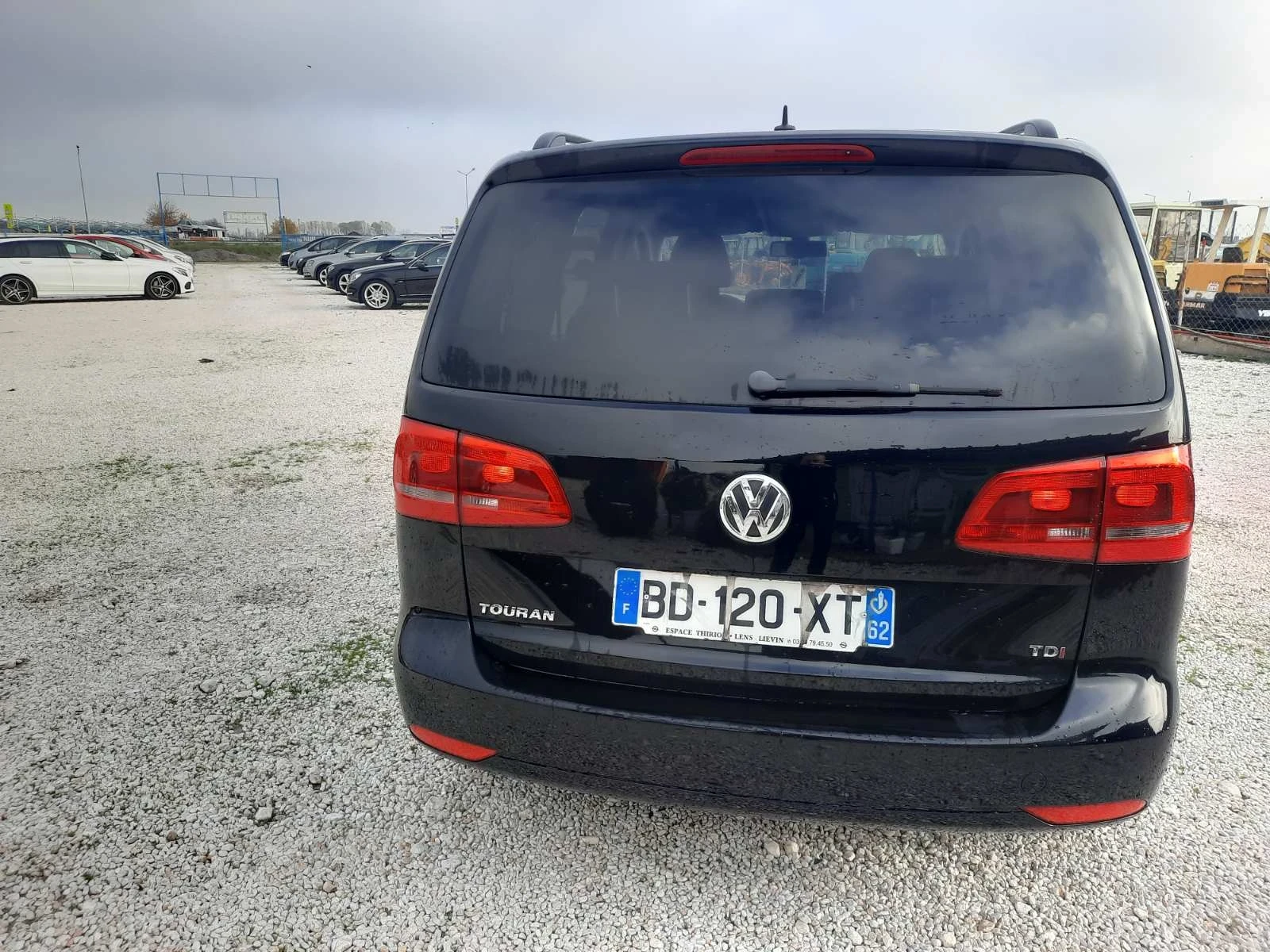 VW Touran 1.6 105к.с 7 местен - изображение 4