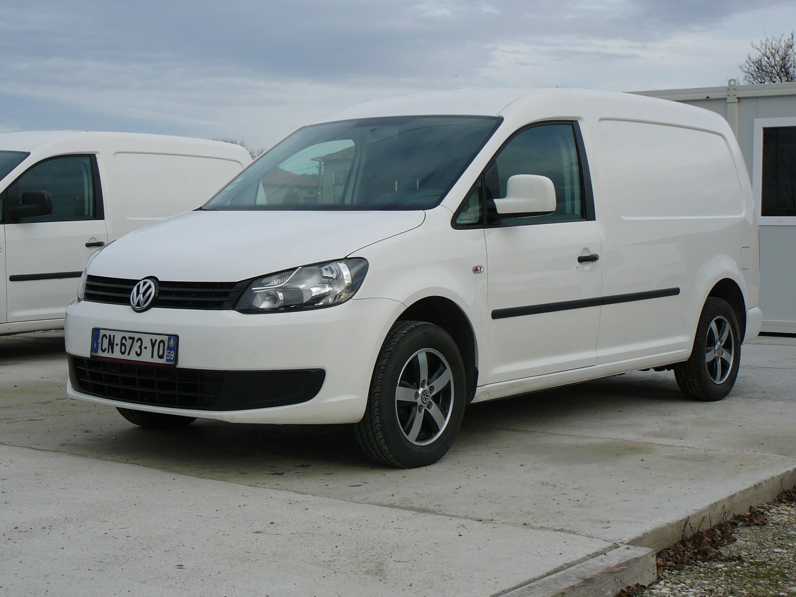 VW Caddy 1.6 tdi MAXI 102кс - изображение 4