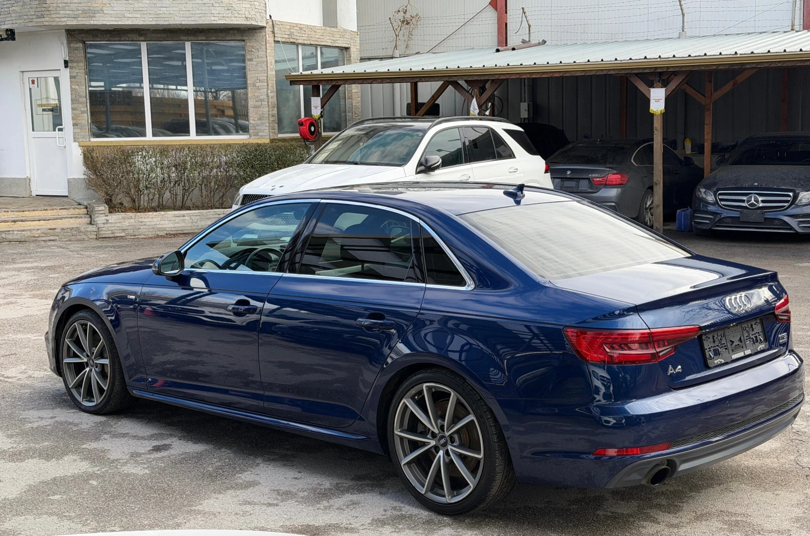 Audi A4 2.0TFSI Progressiv S-Line Quattro - изображение 7