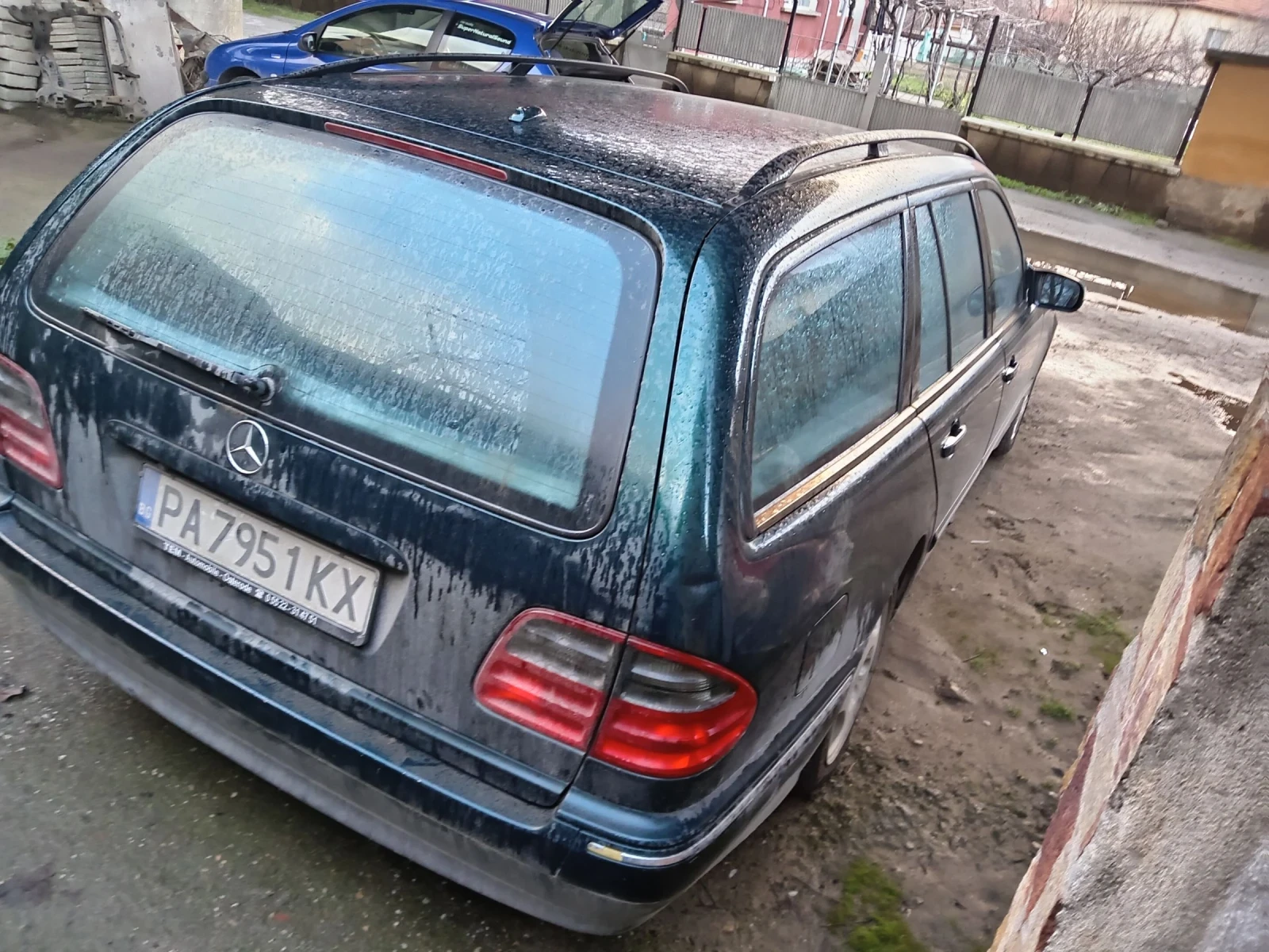 Mercedes-Benz E 200, снимка 6 - Автомобили и джипове - 53734881
