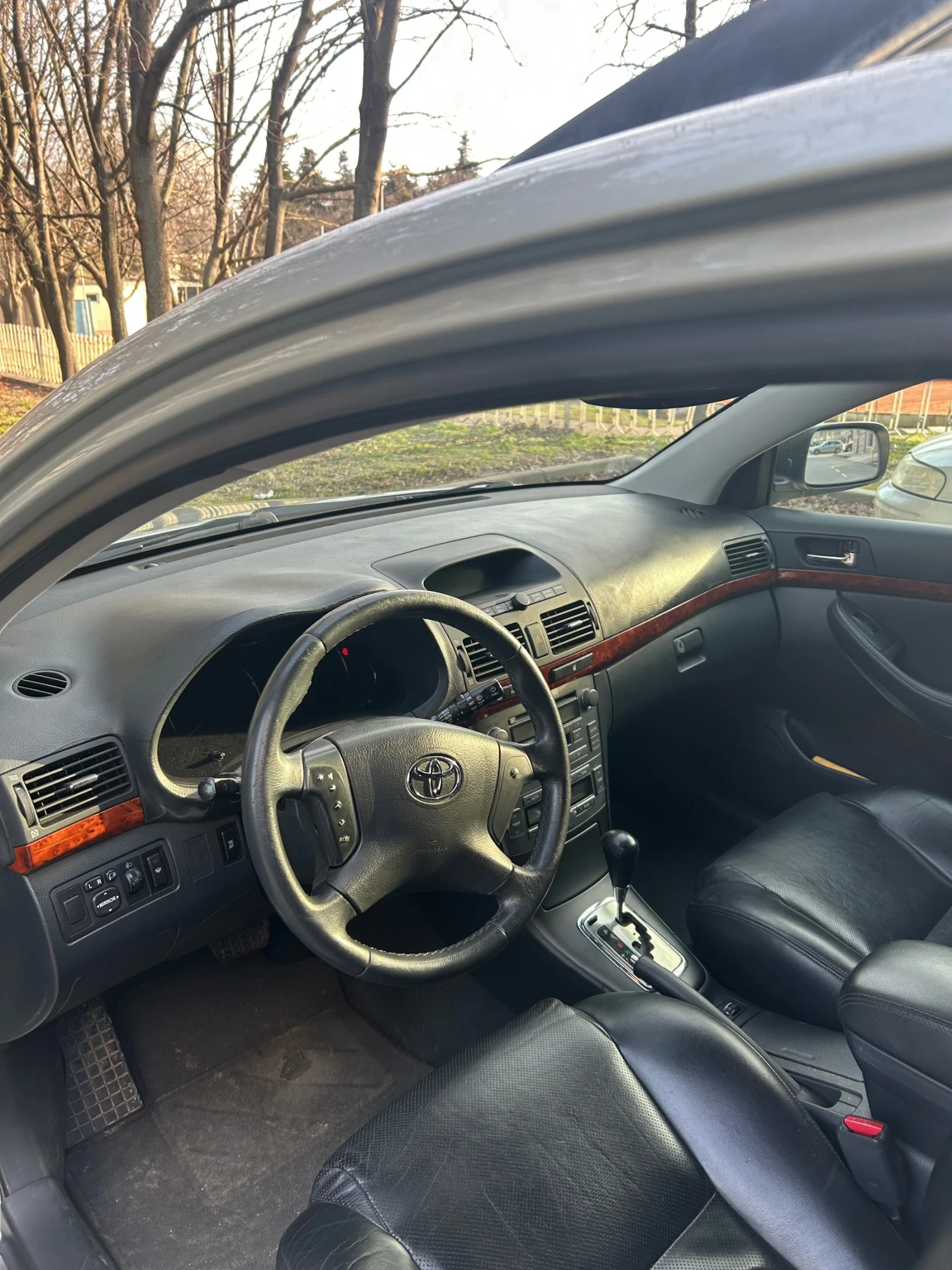 Toyota Avensis, снимка 8 - Автомобили и джипове - 53975428