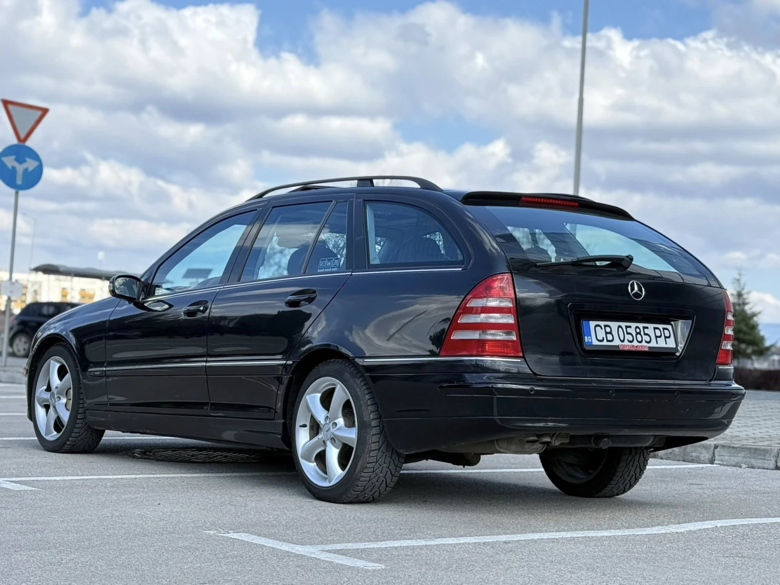 Mercedes-Benz C 320 7 g tronik TOP !, снимка 7 - Автомобили и джипове - 54163609