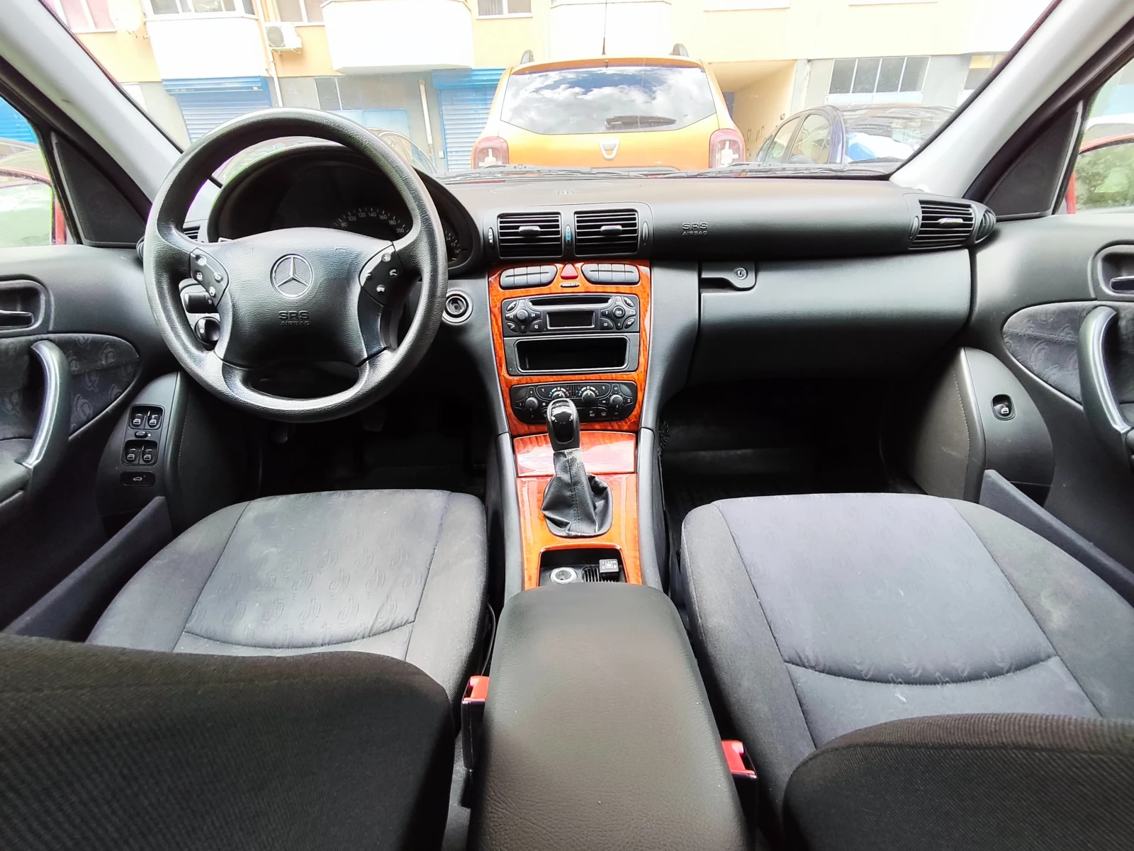 Mercedes-Benz C 180 W203, снимка 11 - Автомобили и джипове - 54415461