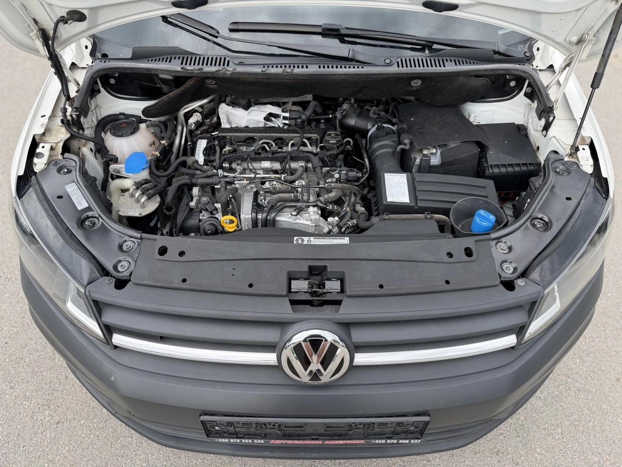 VW Caddy 2.0TDI 4MOTION 86000km, снимка 16 - Автомобили и джипове - 54743188