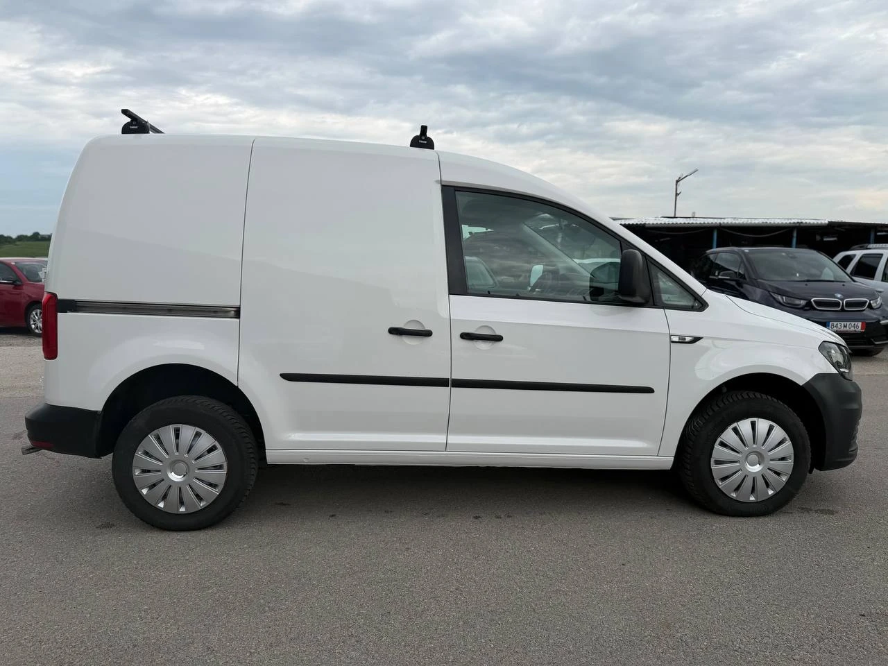 VW Caddy 2.0TDI 4MOTION 86000km, снимка 7 - Автомобили и джипове - 54743188