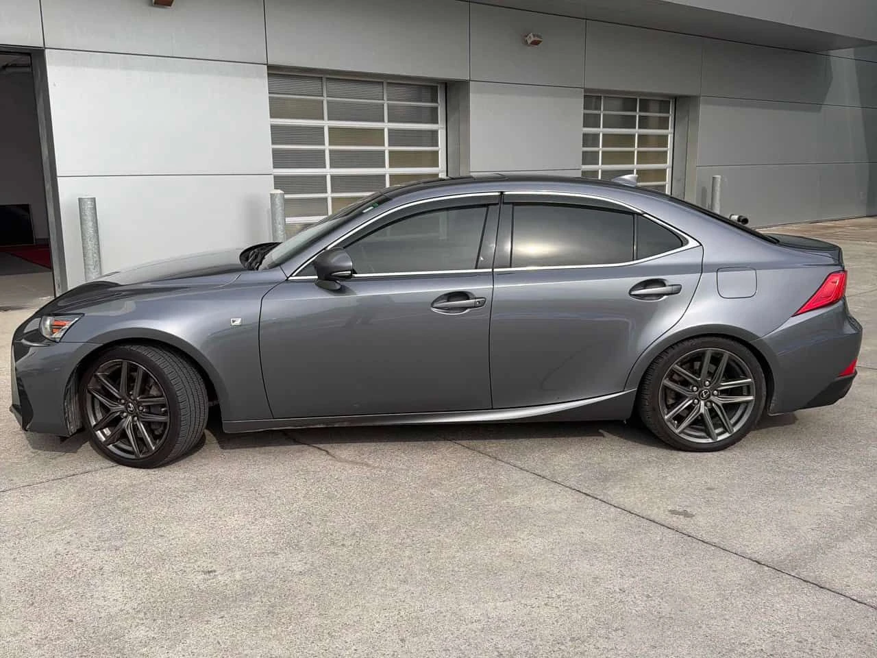 Lexus IS * 350 * АВТОКРЕДИТ БЕЗ ПЪРВОНАЧАЛНА ВНОСКА* , снимка 2 - Автомобили и джипове - 55071574