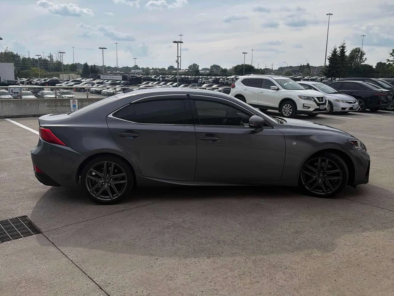 Lexus IS * 350 * АВТОКРЕДИТ БЕЗ ПЪРВОНАЧАЛНА ВНОСКА* , снимка 3 - Автомобили и джипове - 55071574