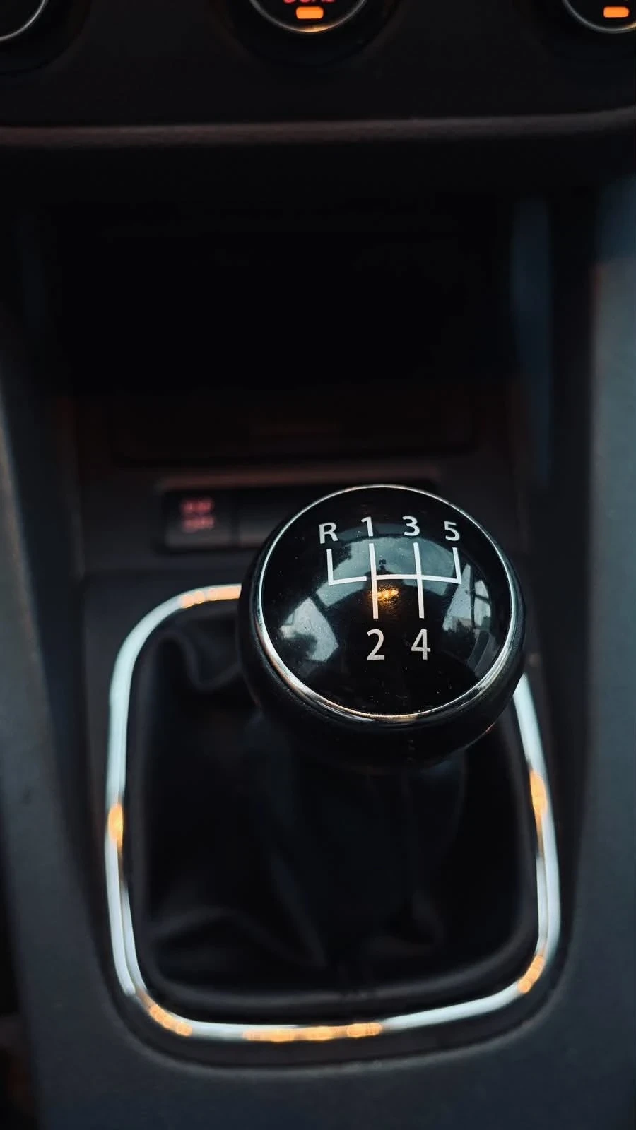 VW Golf 1.9 TDI 105, снимка 11 - Автомобили и джипове - 55232610