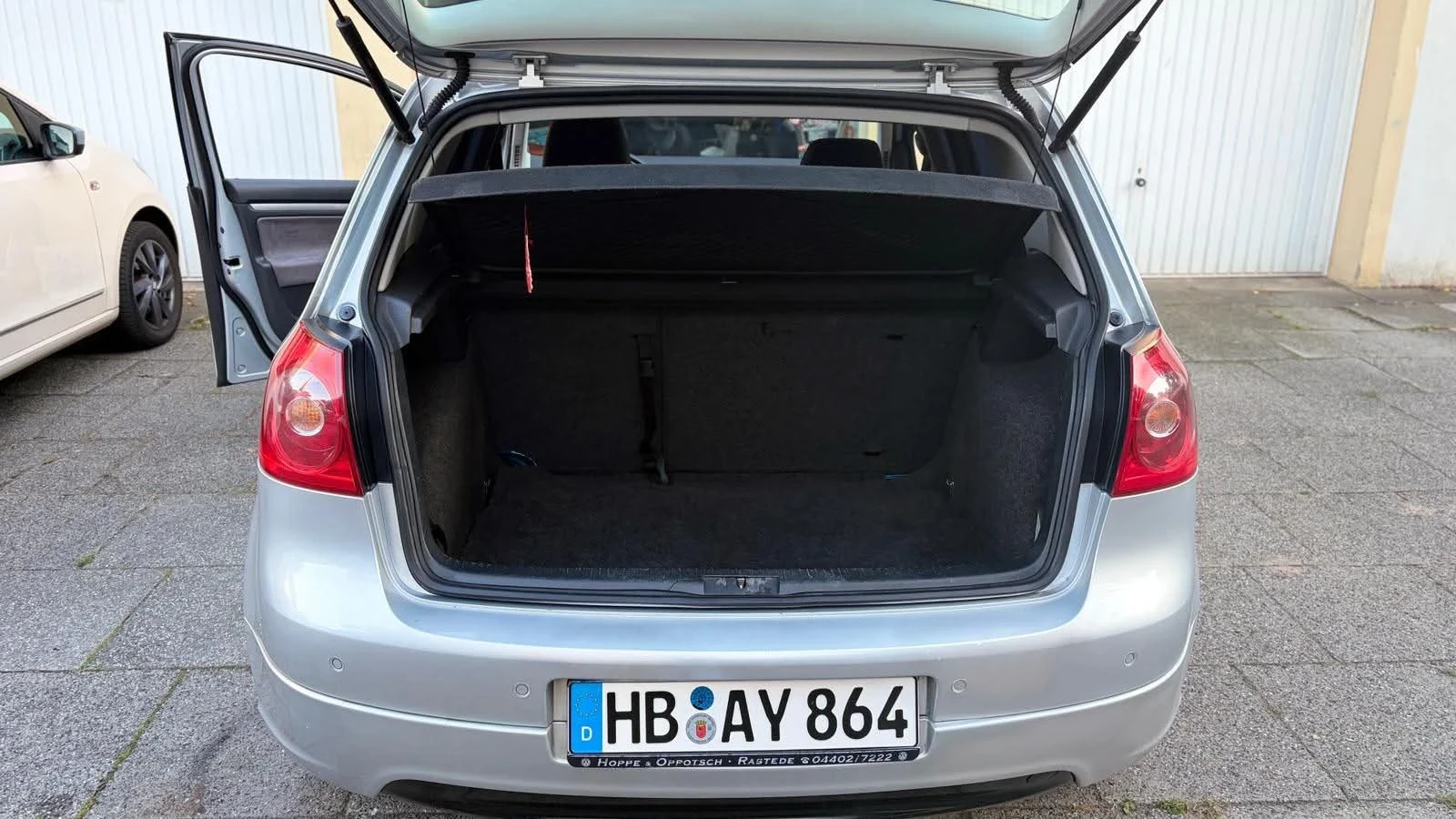 VW Golf 1.9 TDI 105, снимка 12 - Автомобили и джипове - 55232610