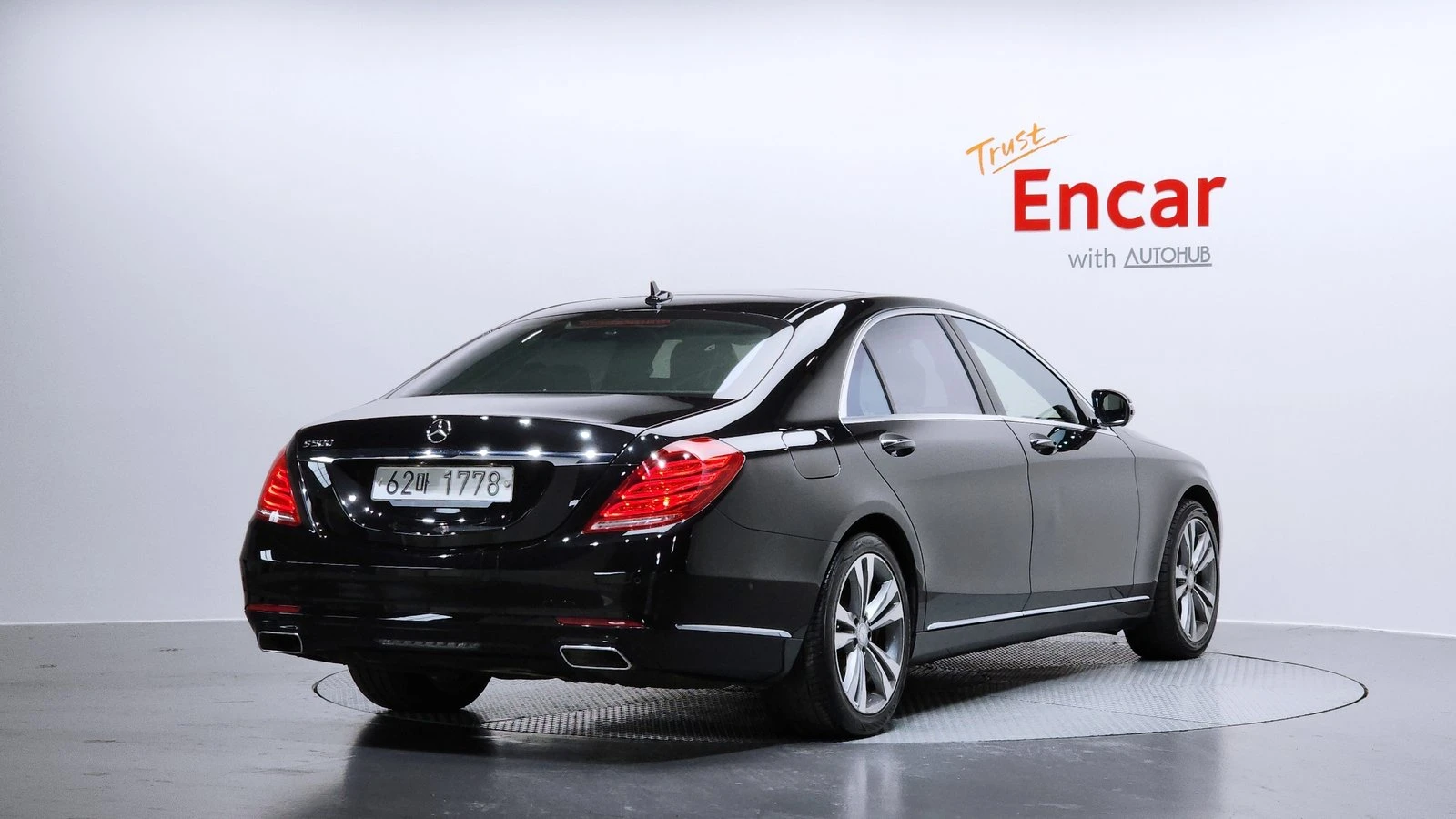 Mercedes-Benz S 500 ЛЮК* ОБДУХВАНЕ* 360* ЕЛ. БАГАЖНИК* КРАЙНА ЦЕНА, снимка 2 - Автомобили и джипове - 55344715