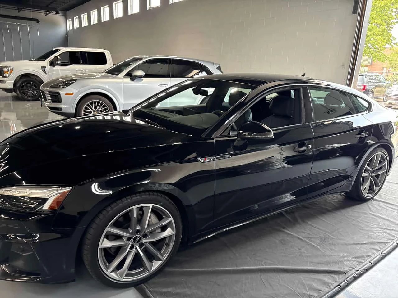 Audi A5 * Progressiv * ЛИЦЕНЗИРАН ДИЛЪР * CARFAX, снимка 2 - Автомобили и джипове - 55579219