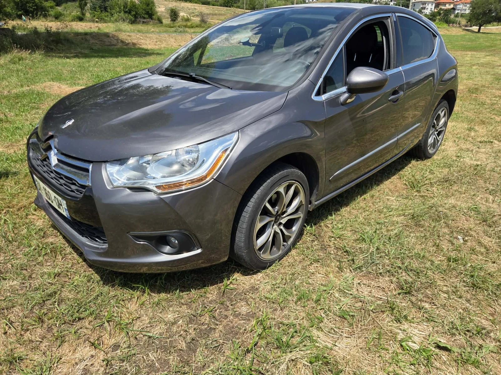 Citroen DS4 1.2i, снимка 2 - Автомобили и джипове - 55657943