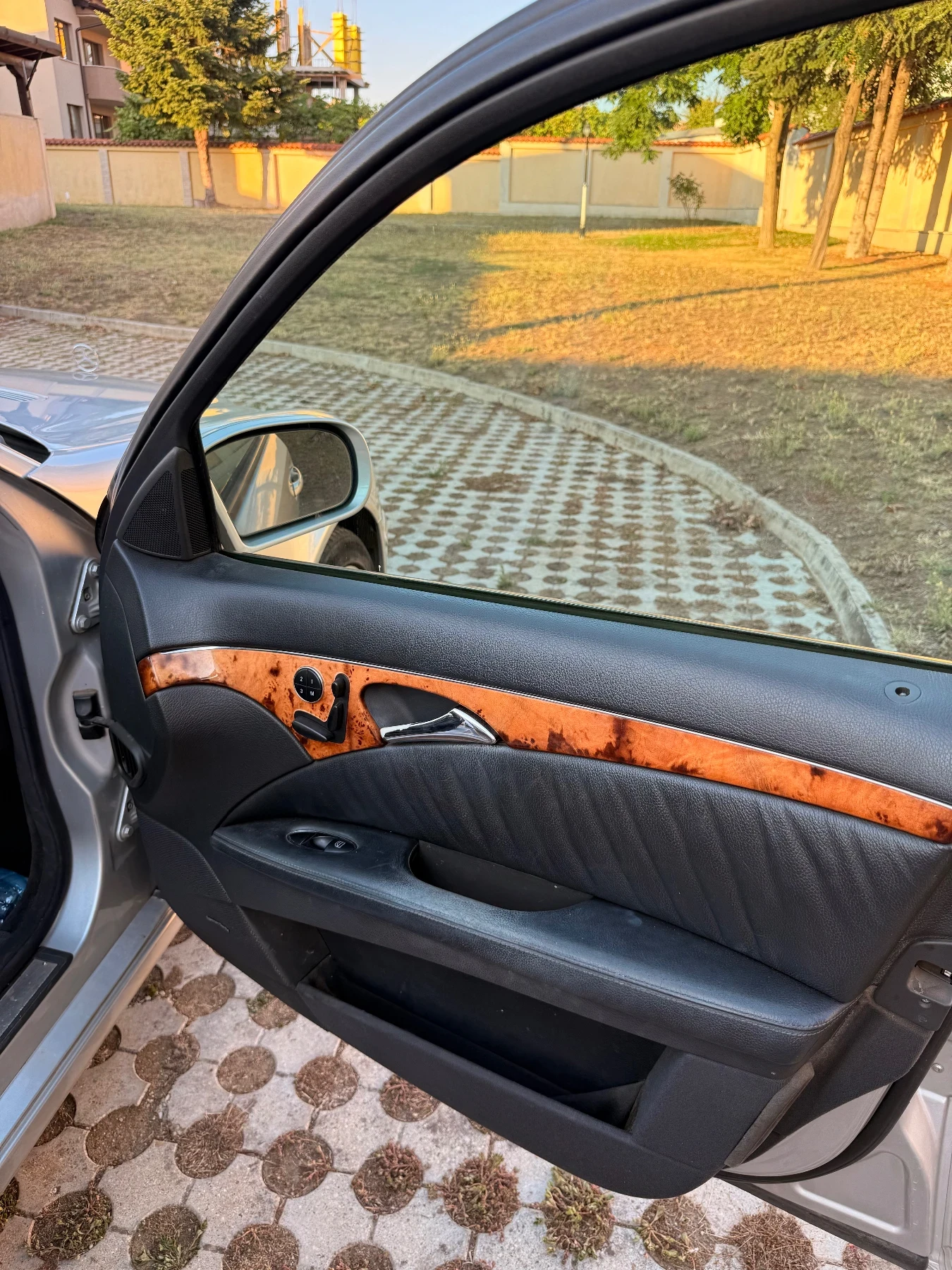 Mercedes-Benz E 320 W211 , снимка 15 - Автомобили и джипове - 55696042