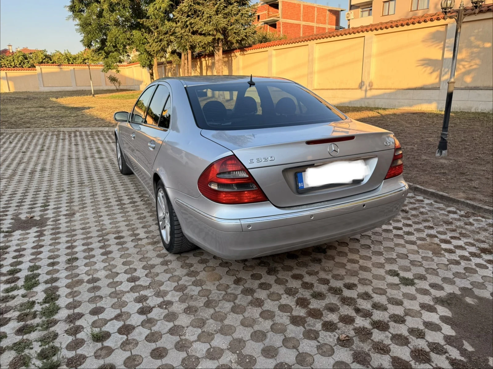 Mercedes-Benz E 320 W211 , снимка 2 - Автомобили и джипове - 55696042