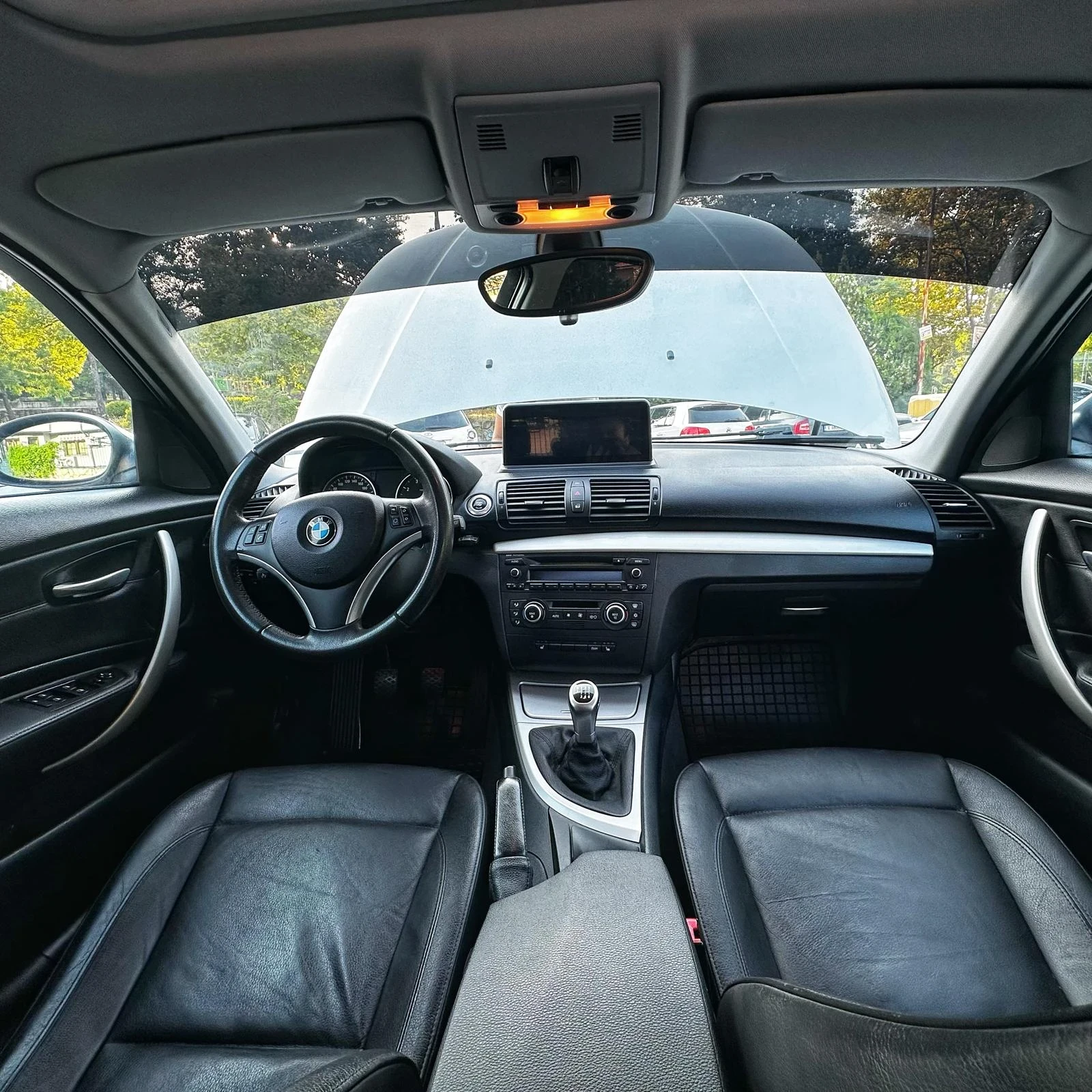 BMW 120 Facelift , снимка 11 - Автомобили и джипове - 55863607