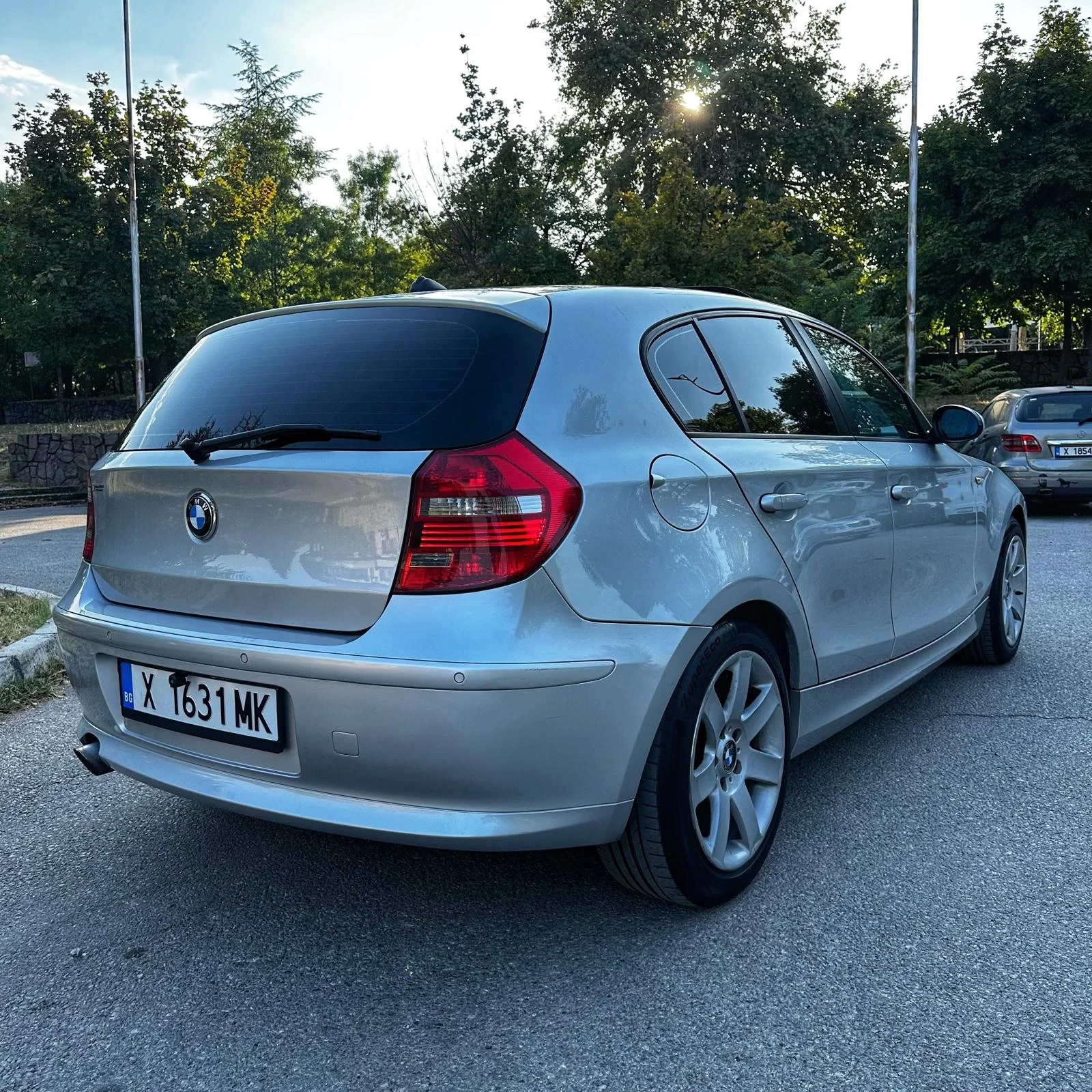 BMW 120 Facelift , снимка 4 - Автомобили и джипове - 55863607