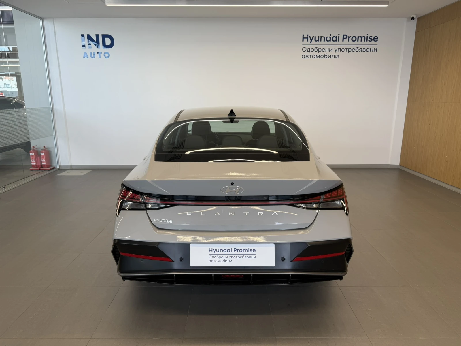 Hyundai Elantra PREMIUM, снимка 4 - Автомобили и джипове - 55936529