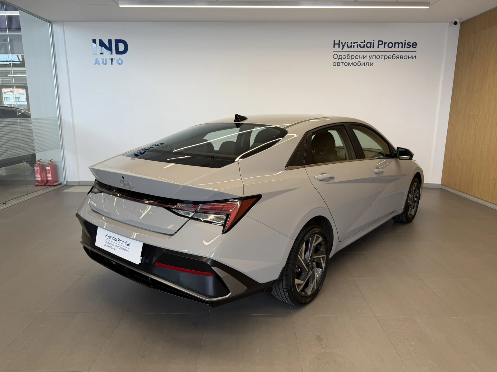 Hyundai Elantra PREMIUM, снимка 5 - Автомобили и джипове - 55936529