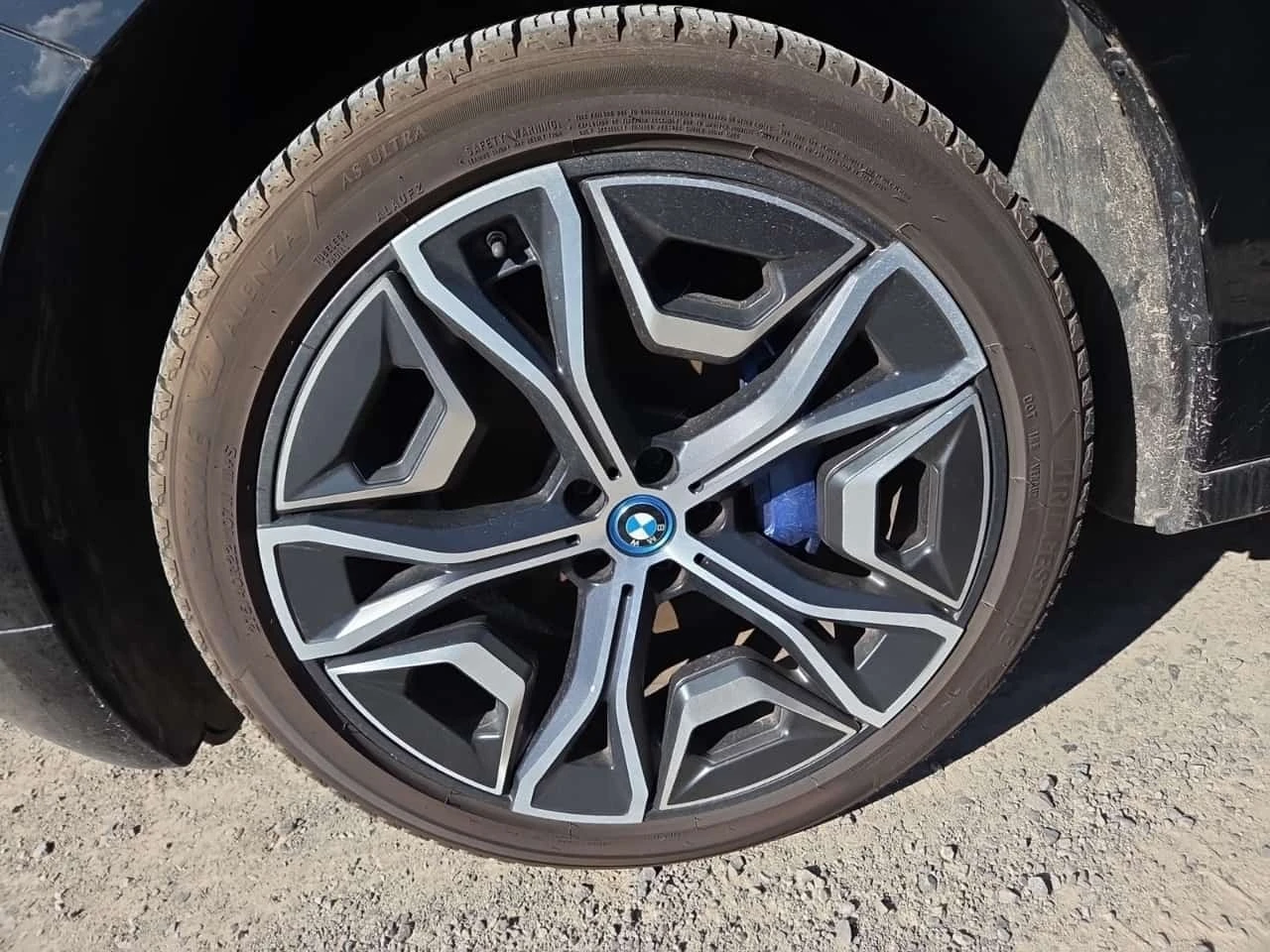 BMW iX / 40 / ОТ ПРЕДСТАВИТЕЛСТВО НА БМВ, снимка 6 - Автомобили и джипове - 56169258