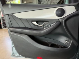 Mercedes-Benz GLC 220 d 4 MATIC * AMG * ПАНОРАМА * КАМЕРА * , снимка 12
