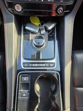 Jaguar F-PACE S/R-DYNAMIC/300, снимка 14 - Автомобили и джипове - 53466359