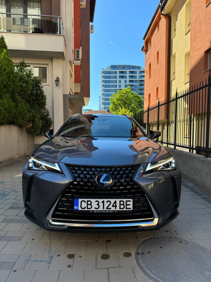 Lexus UX 250h 1ви собственик / 18000 км / 4х4, снимка 1 - Автомобили и джипове - 47445764