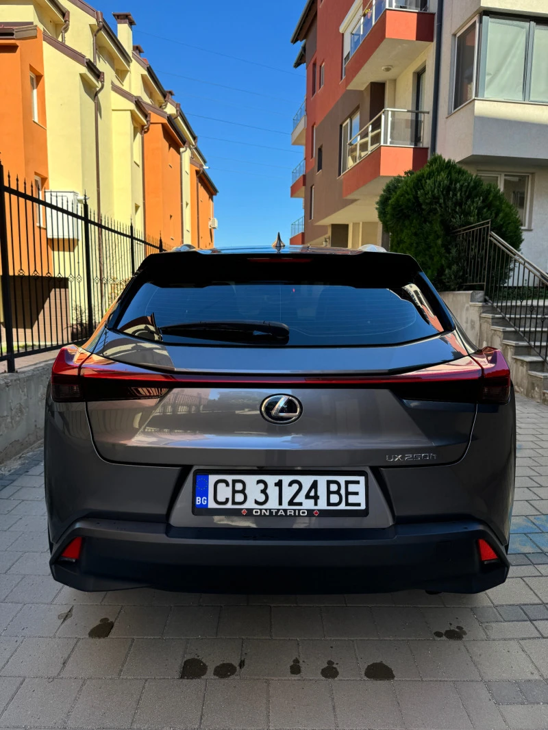 Lexus UX 250h 1ви собственик / 18000 км / 4х4, снимка 5 - Автомобили и джипове - 47445764