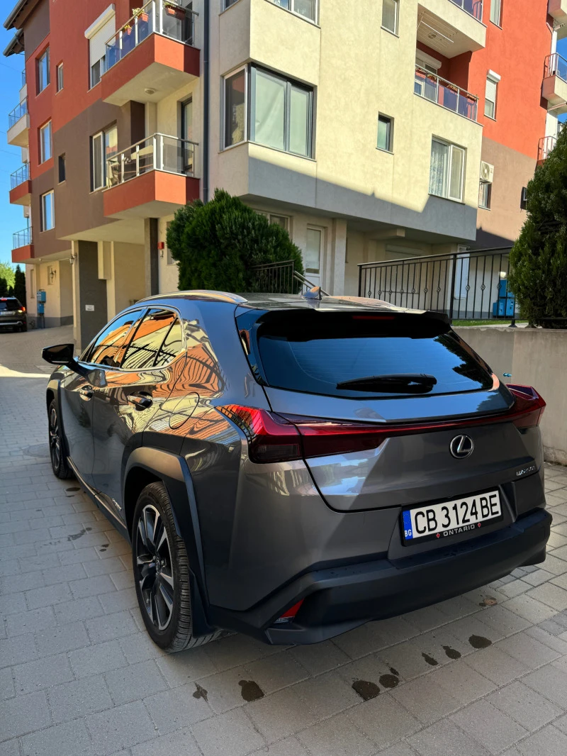 Lexus UX 250h 1ви собственик / 18000 км / 4х4, снимка 7 - Автомобили и джипове - 47445764