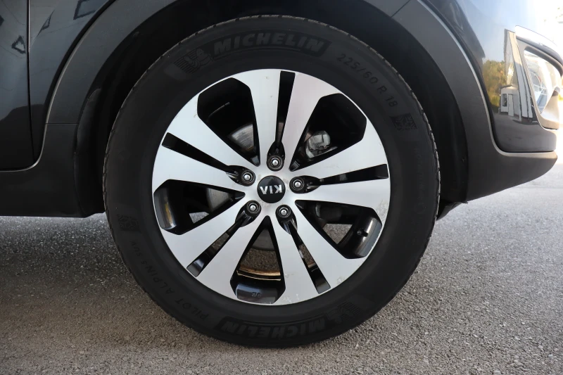 Kia Sportage 1.7CRDI* TOP, снимка 4 - Автомобили и джипове - 50442664